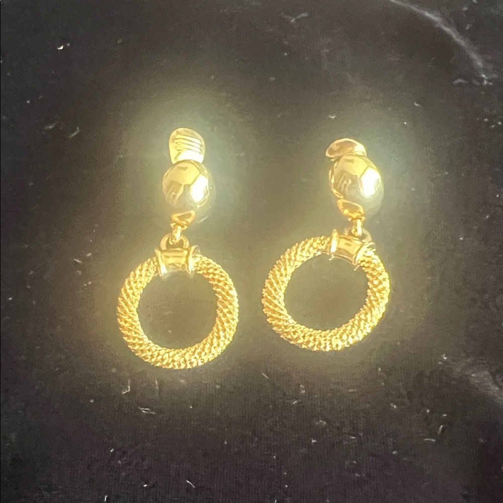 Vintage Monet Gold Door Knocker Clip-On Earrings ✨